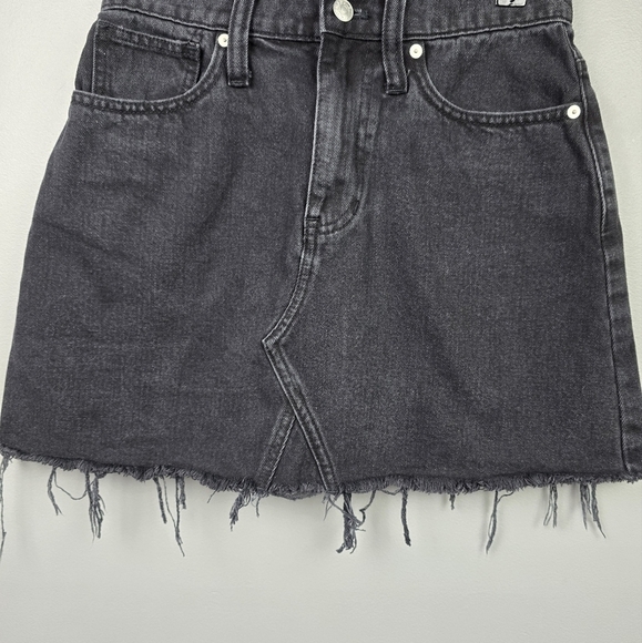 MADEWELL Denim Frisco Mini Skirt in Lunar Wash Black Womens size 26 - Picture 5 of 10